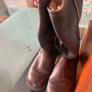 Women’s size 7 UGG boots